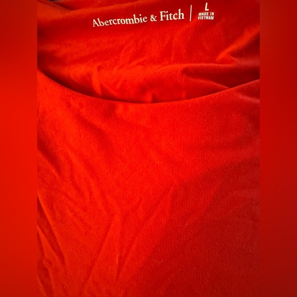 Abercrombie & Fitch Women’s Seamless Red Buttery Soft Form Fitting Size L - Picture 4 of 5